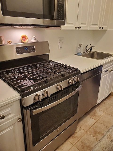 1st image of 215 E 68th St APT 7P