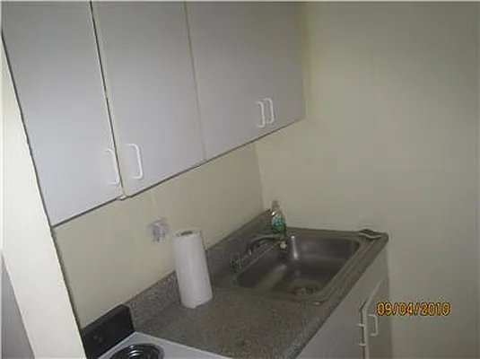 Rented by RC Realty Group of New York Inc | media 22