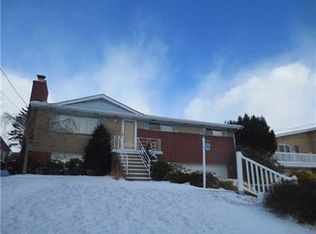 929 Holly Lynne Dr, Pittsburgh, PA 15236
