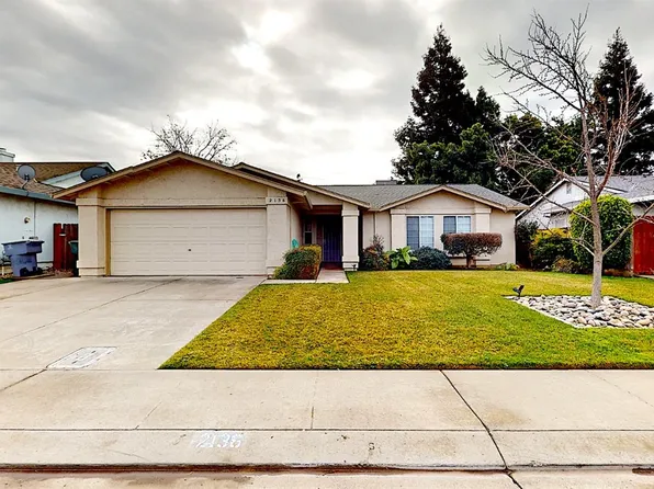 2136 Goldstone Way, Riverbank, CA 95367