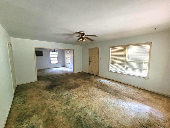 3rd image of 805 Scott St