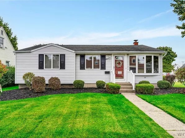 87 Applewood Rd, Cheektowaga, NY 14225