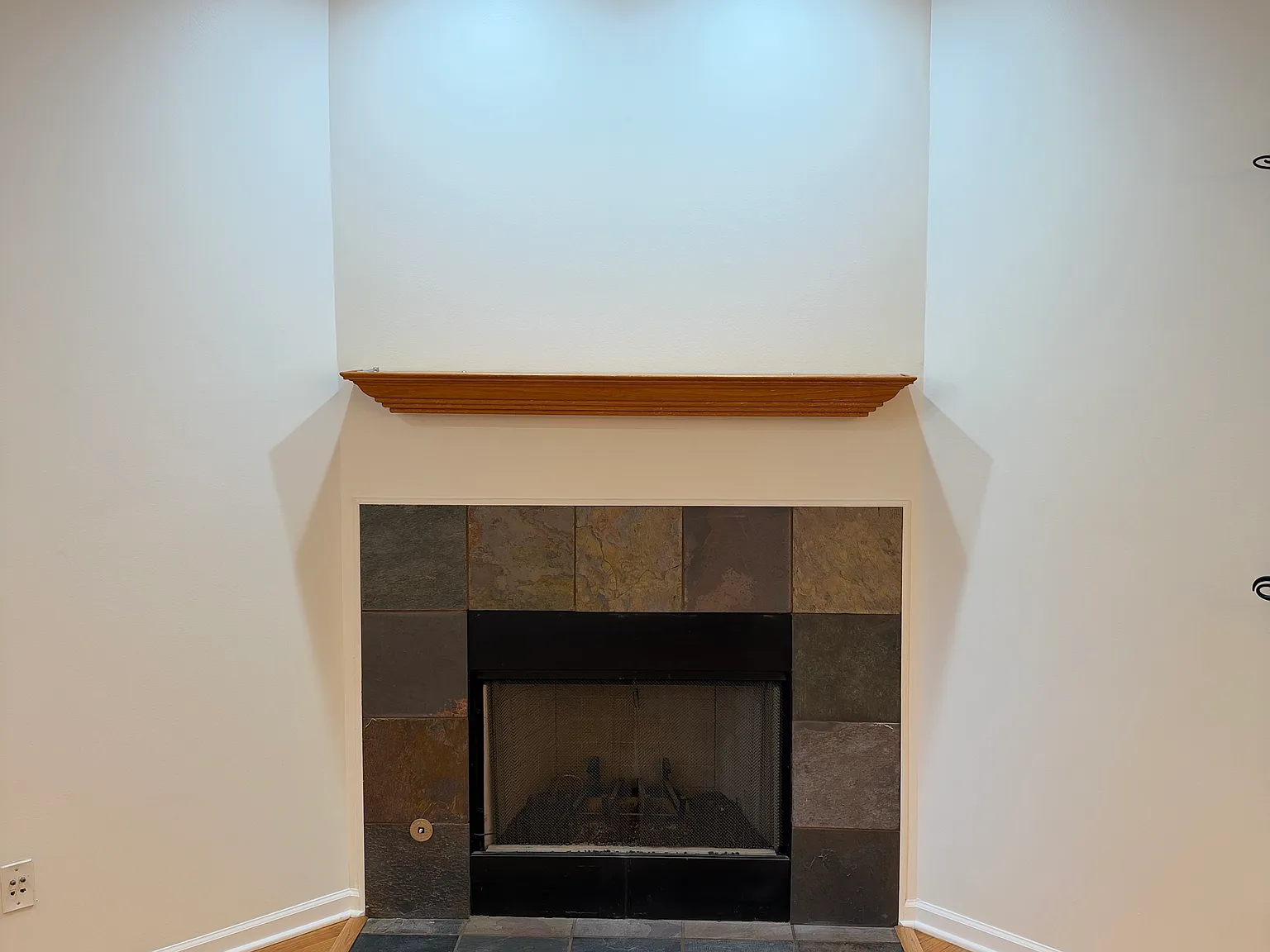 3817 N Milwaukee Ave — Photo 1