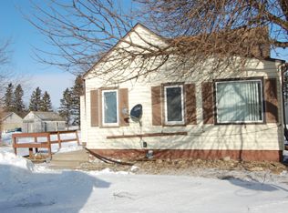 8 Country Ln, Fulda, MN 56131