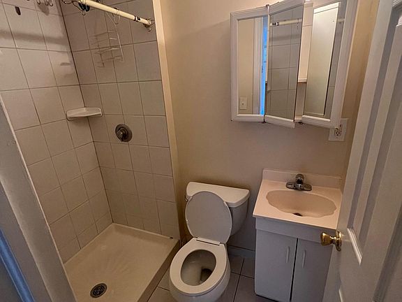 3rd image of 20 Bond St #1