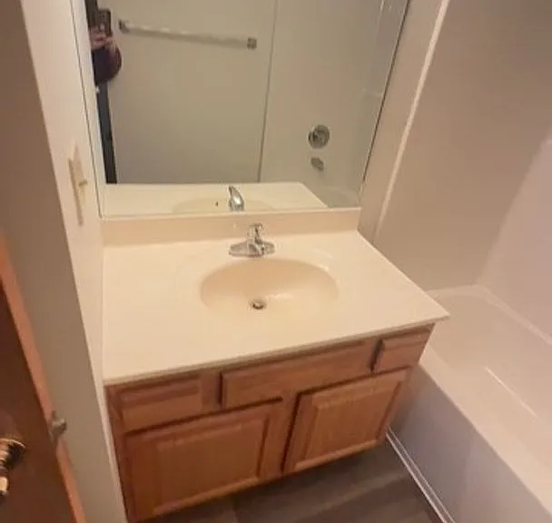 Pineview Apartments — Photo 29