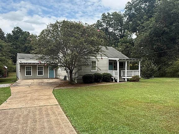 3rd image of 3961 Hilltop Rd