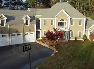 71 Erikson Ln, Pembroke, MA 02359