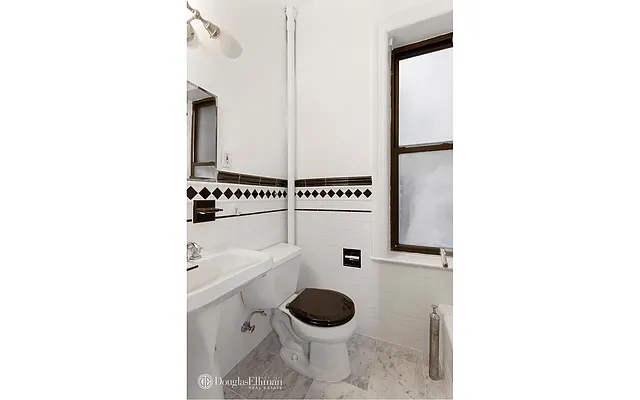 Rented by Douglas Elliman | media 8