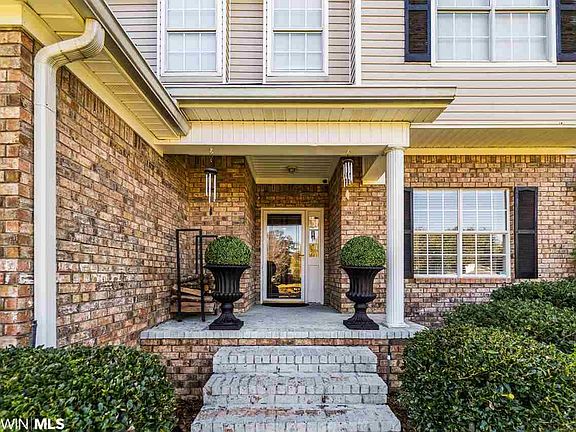 2nd image of 30915 Wellington Ct