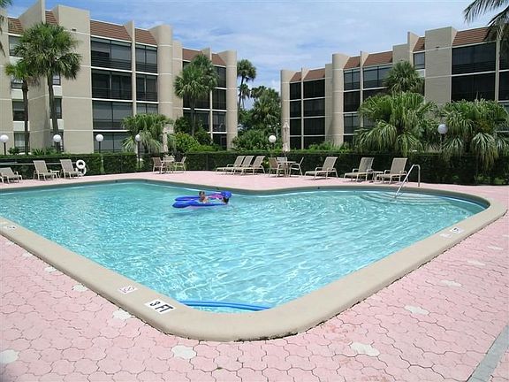 5th image of 3412 NE Causeway Blvd #16-302