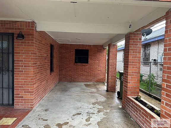 3rd image of 102 Angel Dr