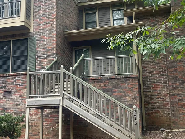 3016 Live Oak Ln SW, Huntsville, AL 35802