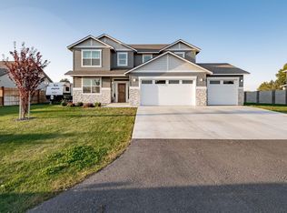 5703 W Ruby St, Pasco, WA 99301