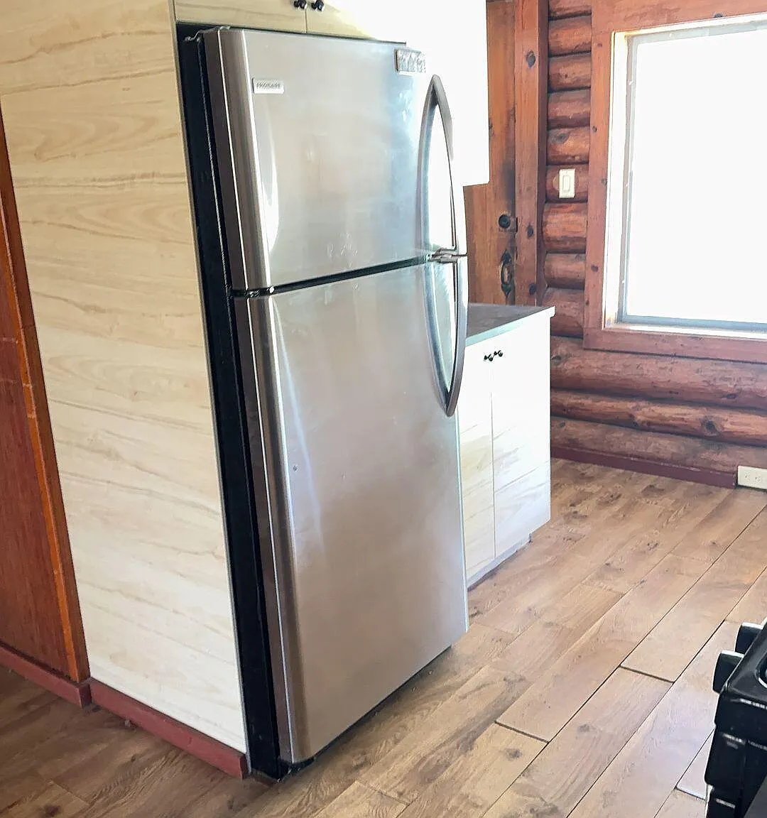 2 bed, 1.0 bath, 775 sqft, $1,444 — Photo 2