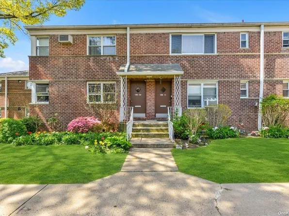 198-11 Dunton Avenue #2A, Holliswood, NY 11423