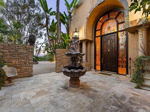 4th image of 15708 Circo Diegueno Rd