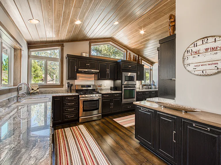8204 Meeks Bay Ave — Photo 13
