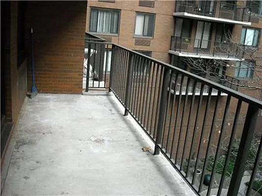 Rented by R New York | media 19