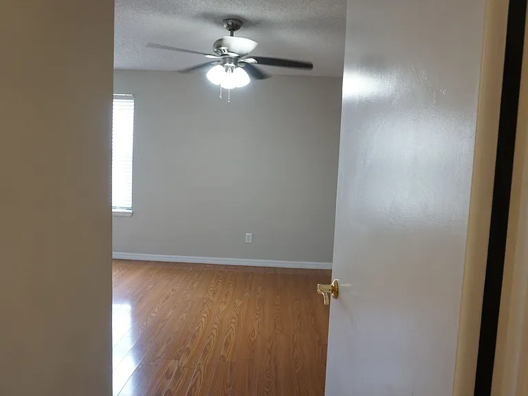 8784 Whispering Pines Dr — Photo 6