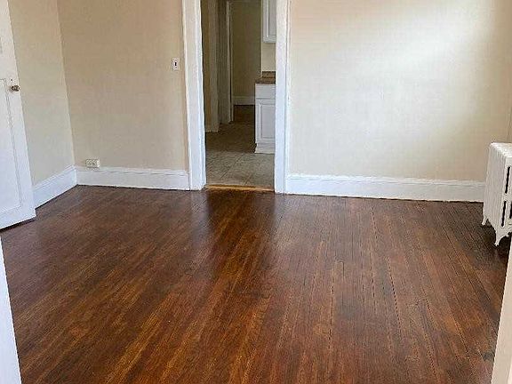 5th image of 247 Maple Ave APT 2A