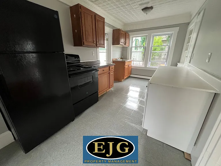 23 S Main St #5 — Photo 2