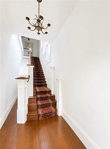 4 bed, 3.0 bath, 2434 sqft, $3,500 — Photo 2