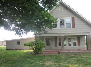 988 Rock Haven Rd, Newark, OH 43055