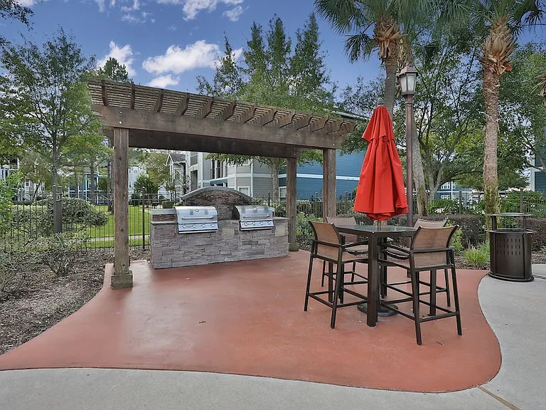 Enclave At Woodbridge — Photo 21