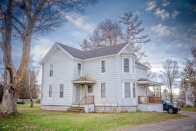 5552 Woodlawn Ave Lowville Ny 13367 Mls S1307815 Zillow