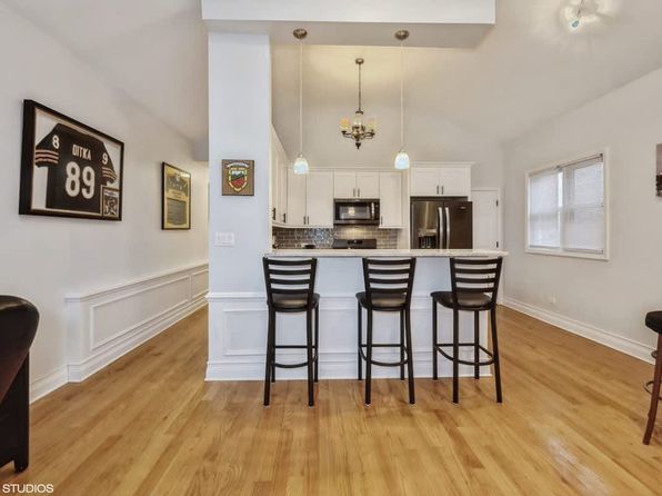 118 N Leavitt St #ID1047959P