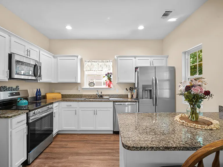 222 Admiration Ave — Photo 11
