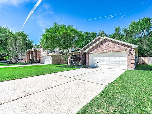 2nd image of 25131 Pepper Ridge Ln