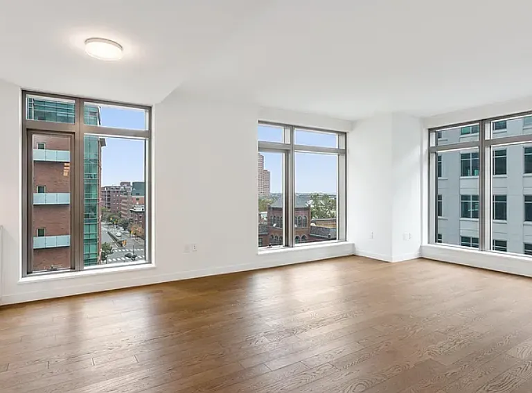 99 Hudson St #505 — Photo 4