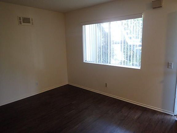 4th image of 216 Oceano Ave #3