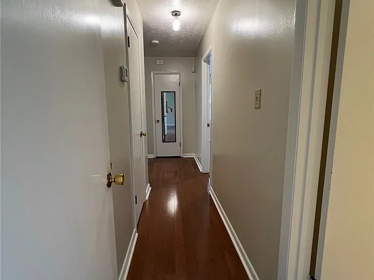 1319 Levy Dr — Photo 18