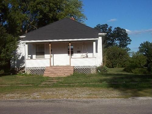 1st image of 109 S Grant Ave