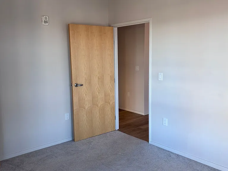 323 Demers Ave — Photo 15