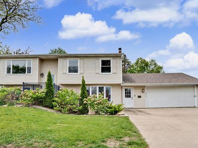 1212 N 12th St, Clinton, IA, 52732