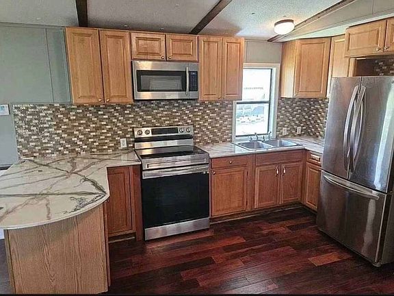 3rd image of 6445 Belle Terre Rd