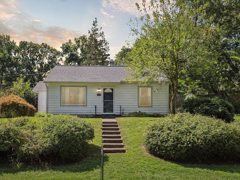 1st image of 2447 Hillsdale Ave