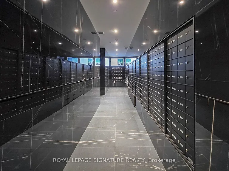 11 Yorkville Ave #3602 — Photo 17