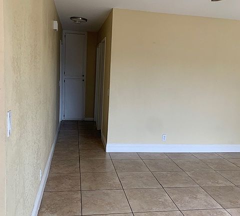 4th image of 321 Del Rio Way #3