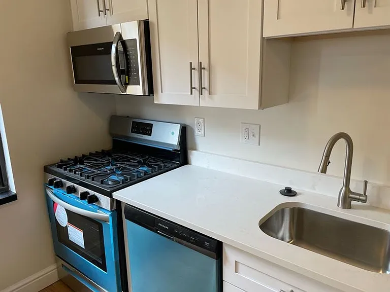 255 Shady Avenue — Photo 37
