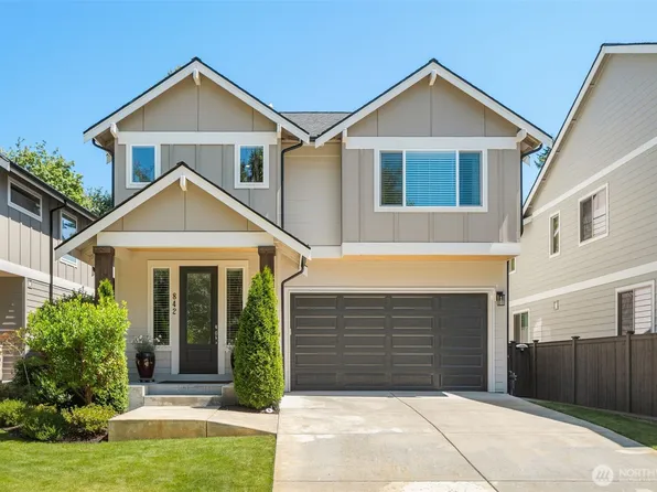 842 Chelan Place NE, Renton, WA 98059