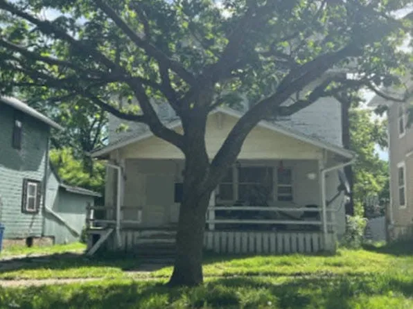 1224 N Walnut St, Lansing, MI 48906
