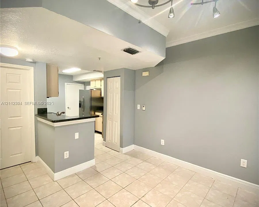 741 SW 148th Ave #712