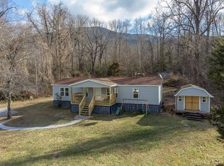 380 Old Linville Rd, Marion, NC 28752
