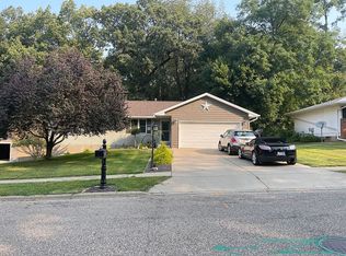 111 Yates Rd, Marquette Heights, IL 61554