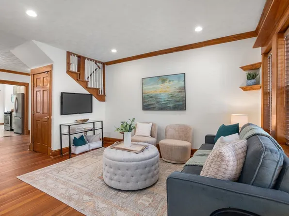 35 Berkeley St, Watertown, MA 02472